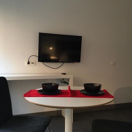 Room And Kitchen Bilbao Esterno foto