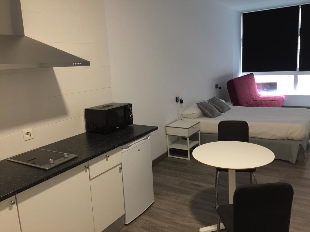 Room And Kitchen Bilbao Esterno foto
