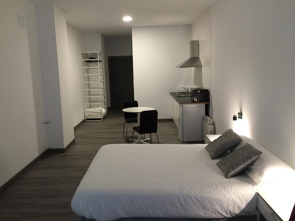 Room And Kitchen Bilbao Esterno foto