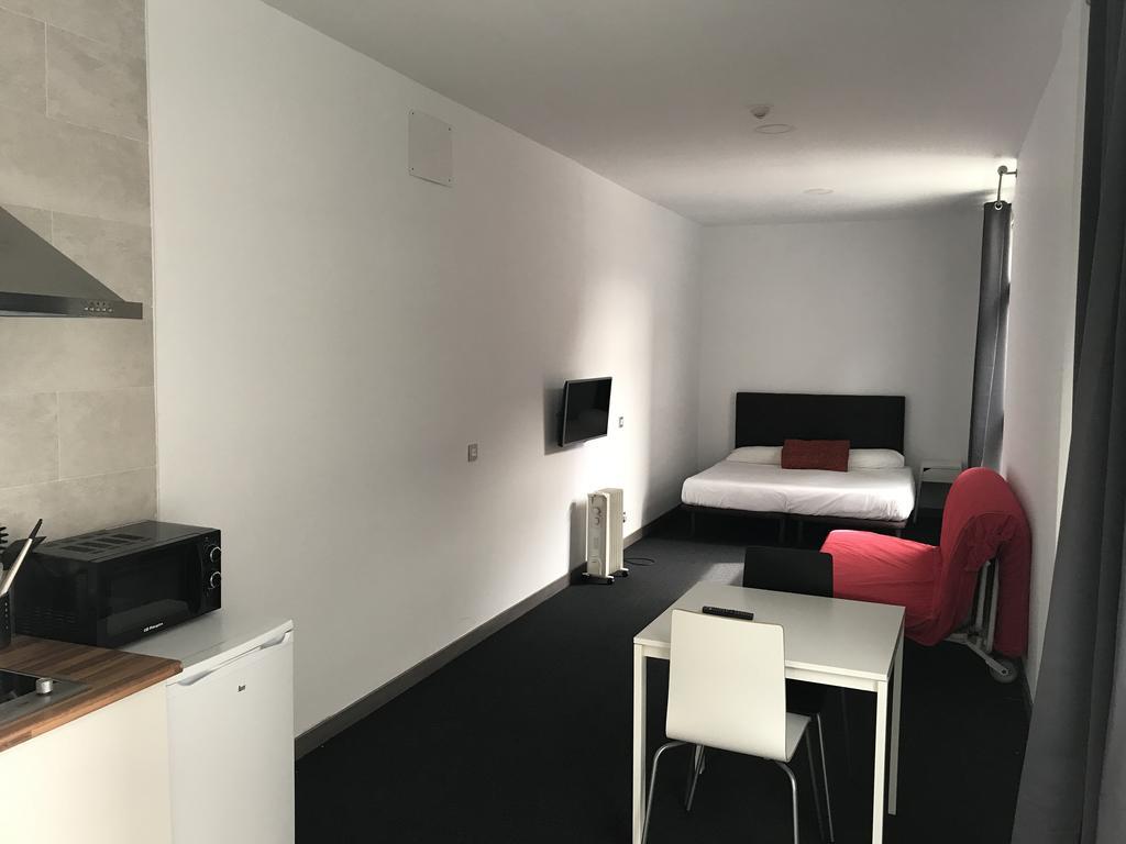 Room And Kitchen Bilbao Esterno foto