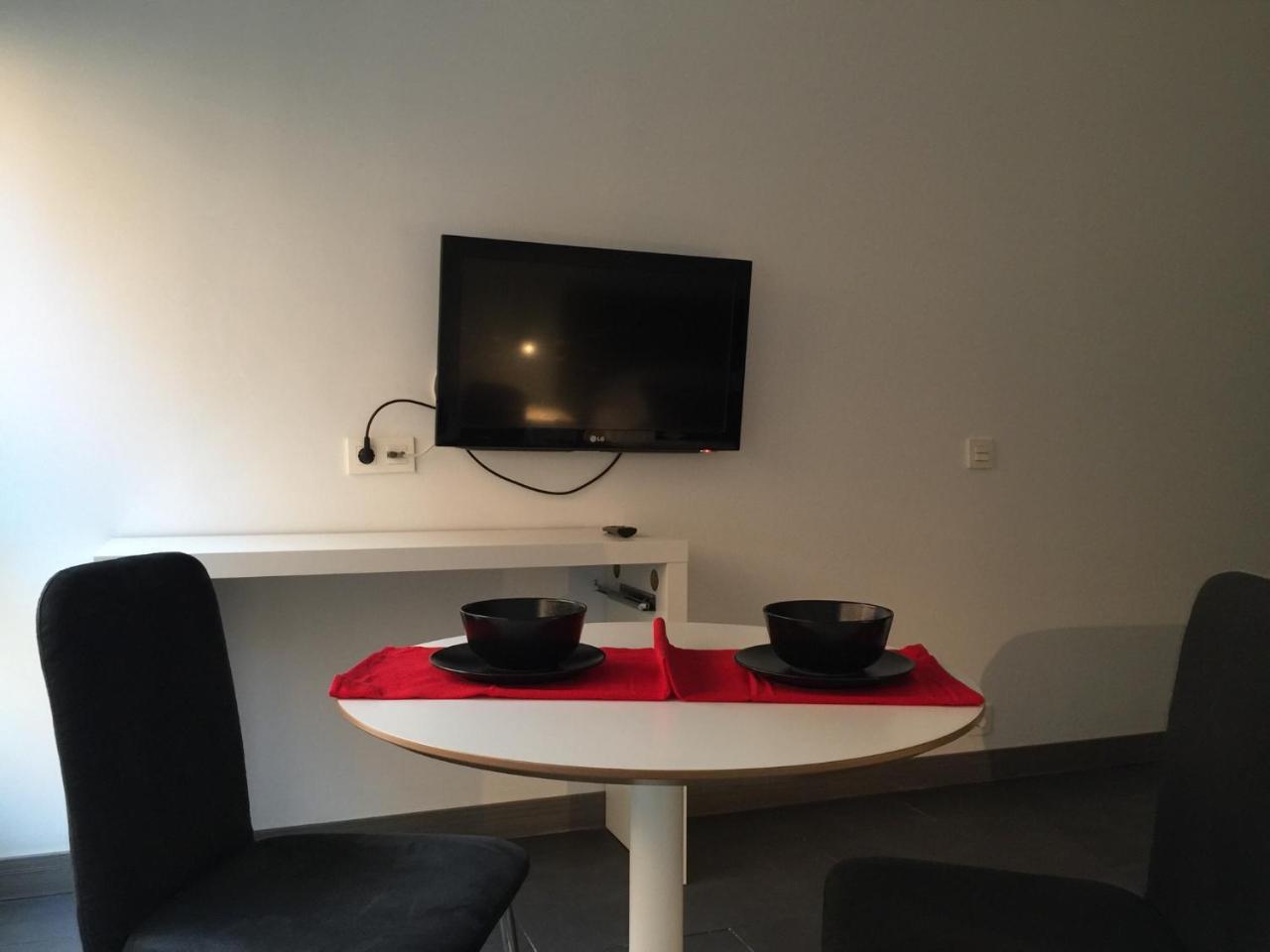 Room And Kitchen Bilbao Esterno foto